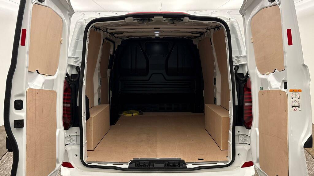 Volkswagen E-Transporter T32 65Kwh Commerce Plus Rwd Swb GL75PYP White #5