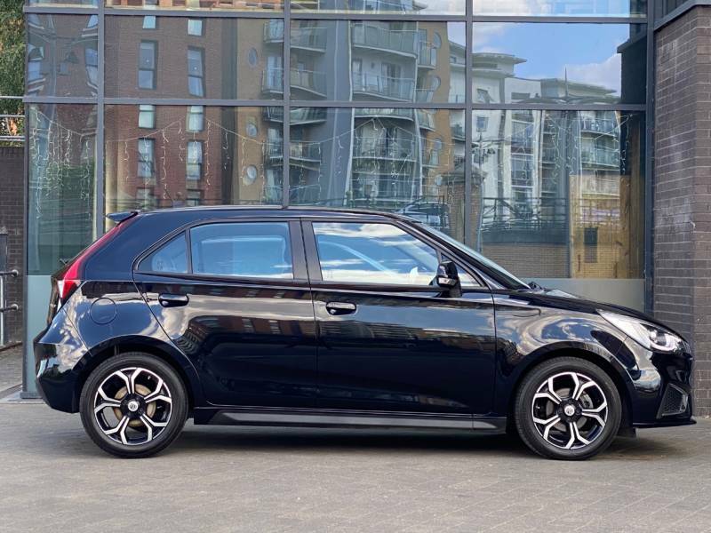 MG MG3 1.5 Vti-tech Exclusive Navigation Black #2