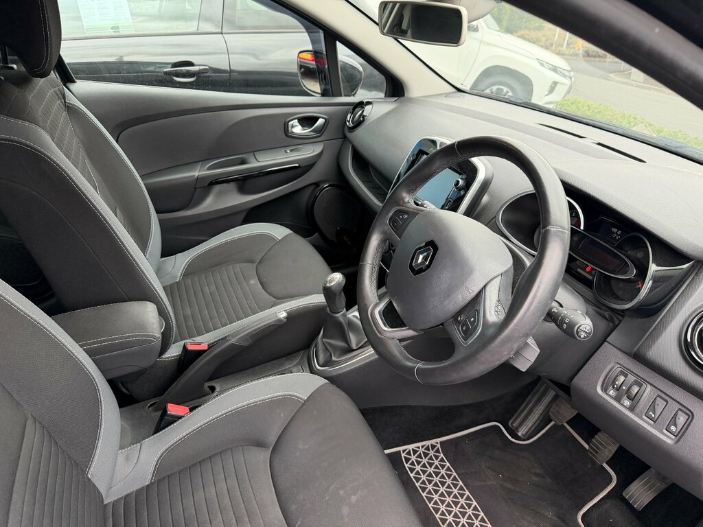 Renault Clio 0.9 Tce Dynamique S Nav Hatchback Manua ET16YWF Black #5