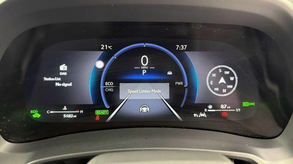 Lexus LBX 1.5 Vvt-ie Takumi E-cvt Euro 6 Ss Grey #8