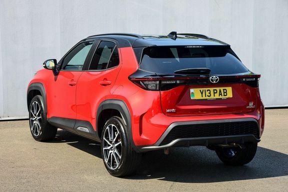 Toyota Yaris Cross 1.5 Vvt-h Gr Sport E-cvt Euro 6 Ss Red #3