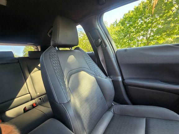 Lexus UX 300E 54.3Kwh Takumi Suv 204 Ps Silver #32