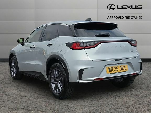 Lexus LBX Premium Silver #6