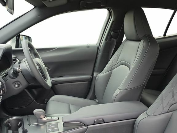 Lexus UX F Sport Design Tech Black #2