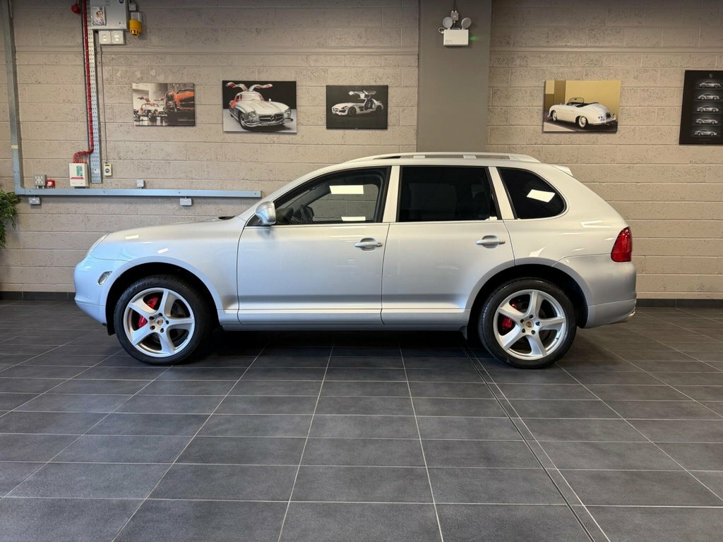 Porsche Cayenne 4.5 Turbo Suv Tiptronic S Awd 378 G Km Silver