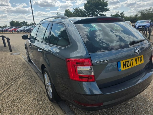 Skoda Octavia Tdi Se L Estate Grey #6