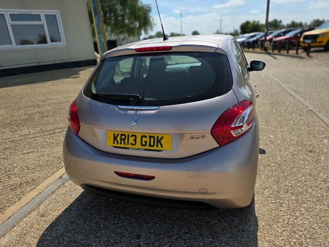 Peugeot 208 1.4 Vti Active Hatchback Euro 5 #14