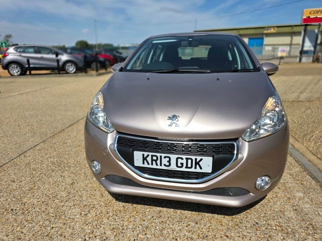 Peugeot 208 Hdi Active Hatchback Pink #5