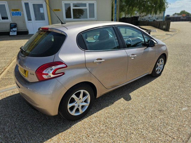Peugeot 208 1.4 Vti Active Hatchback Euro 5 #15