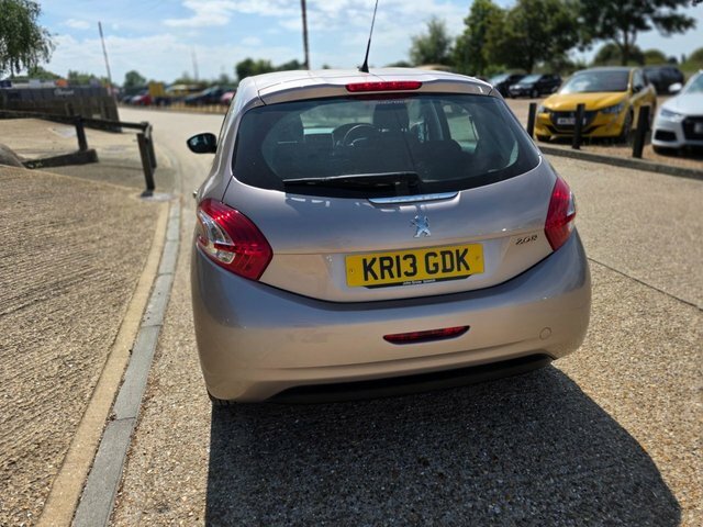 Peugeot 208 1.4 Vti Active Hatchback Euro 5 #12