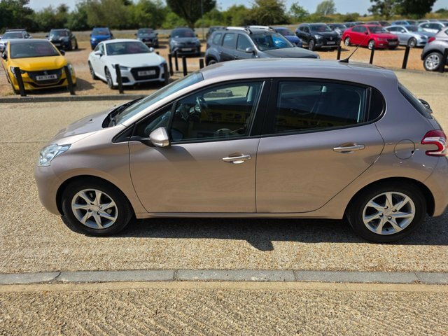Peugeot 208 1.4 Vti Active Hatchback Euro 5 #8