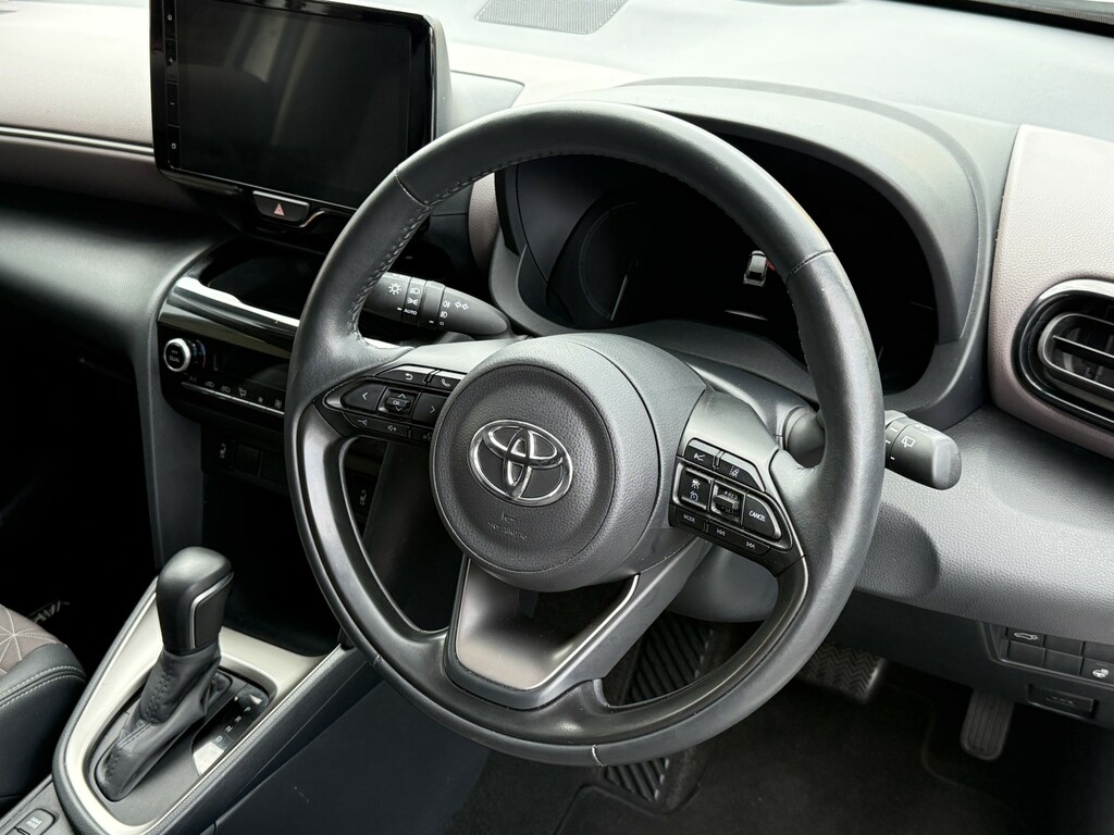 Toyota Yaris Cross 1.5 Vvt-h Excel White #3