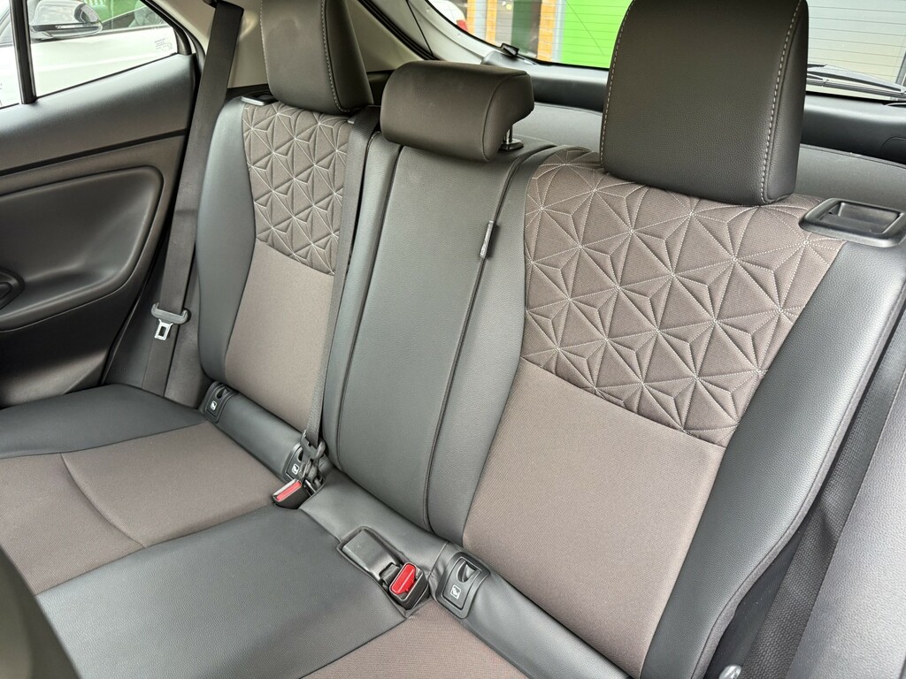 Toyota Yaris Cross 1.5 Vvt-h Excel White #6