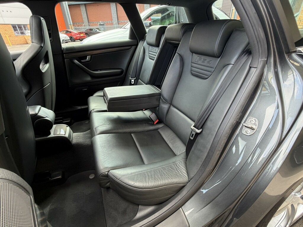 Audi RS4 Avant 4.2 Estate Quattro 326 Gkm, 41 GT06JWT Grey #6