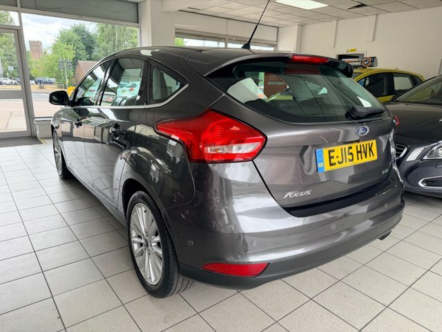 Ford Focus Ecoboost Titanium X Hatchback Grey #4