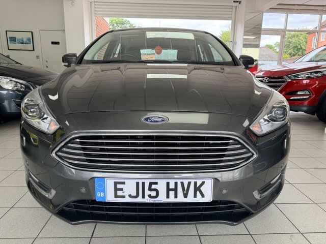 Ford Focus Ecoboost Titanium X Hatchback Grey #3