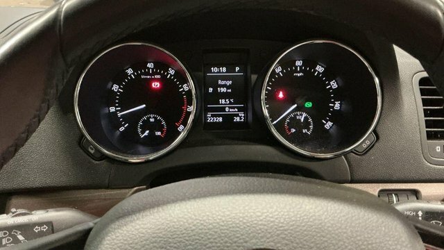 Skoda Yeti Tsi Elegance Dsg Euro White #2