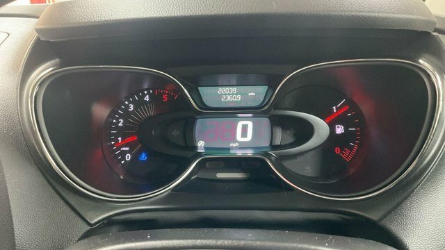 Renault Captur Dci Energy Dynamique S White #6