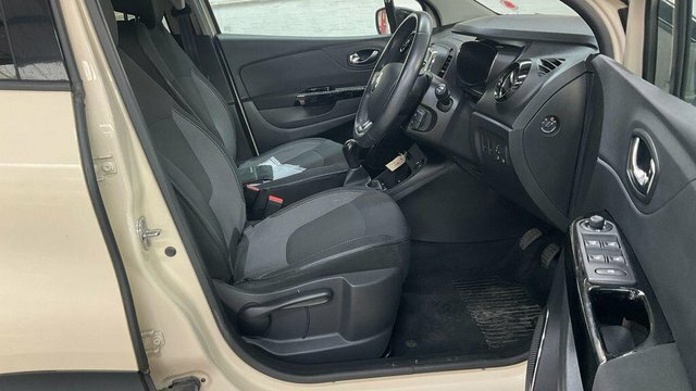Renault Captur Dci Energy Dynamique S White #2