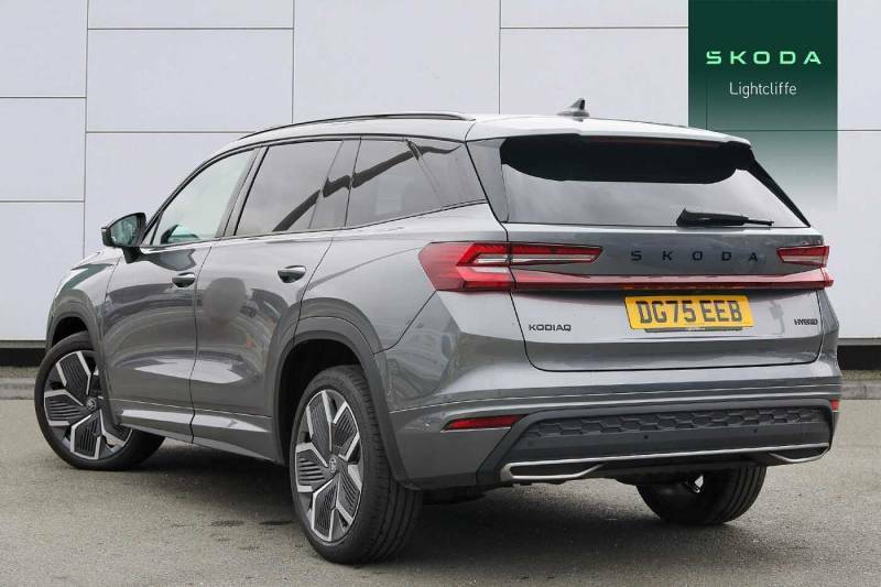 Skoda Kodiaq 1.5 Tsi E-tec Sportline Dsg 7 Seat - 2025 7 DG75EEB Grey #3