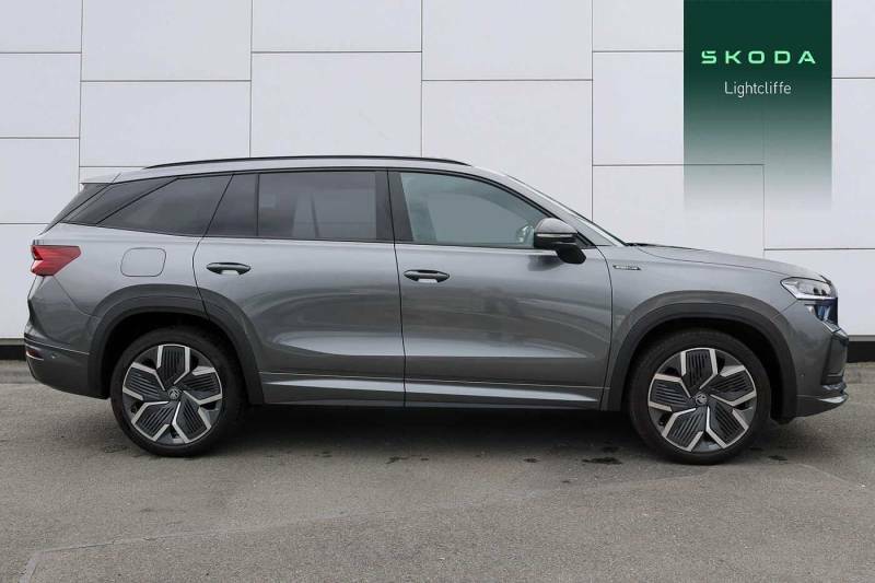 Skoda Kodiaq 1.5 Tsi E-tec Sportline Dsg 7 Seat - 2025 7 DG75EEB Grey #4