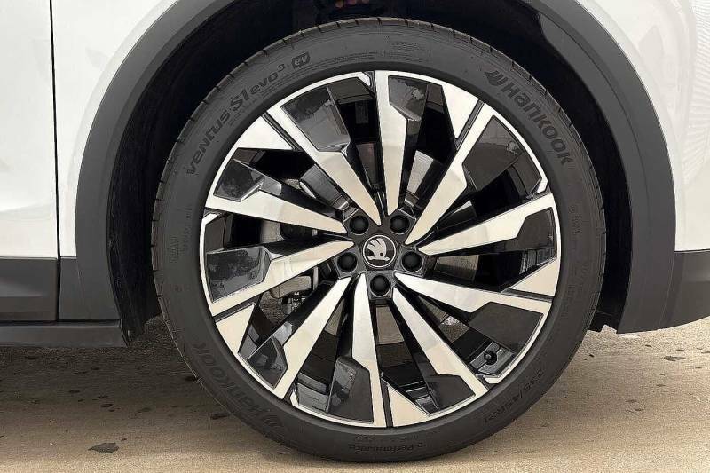 Skoda Elroq 210Kw 85 Sportline 82Kwh White #5