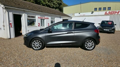 Ford Fiesta Titanium.. 1 Previous #4