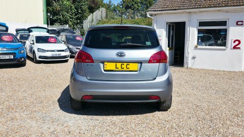 Kia Venga 1.6 2 Mpv Euro 6 123 Bhp U40638 Red #9