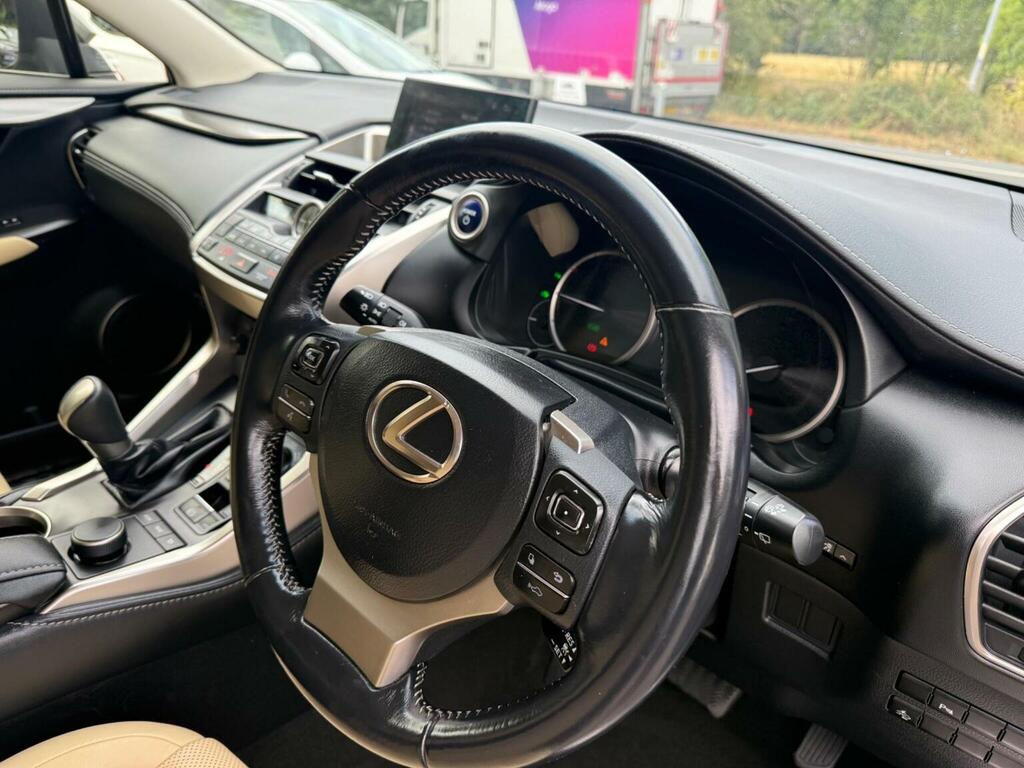 Lexus NX 300H 2.5 Premier Sunroof Cvt Silver #13