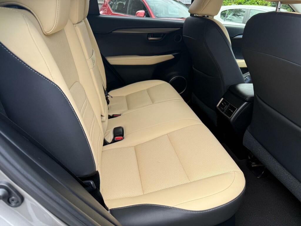 Lexus NX 300H 2.5 Premier Sunroof Cvt Silver #14