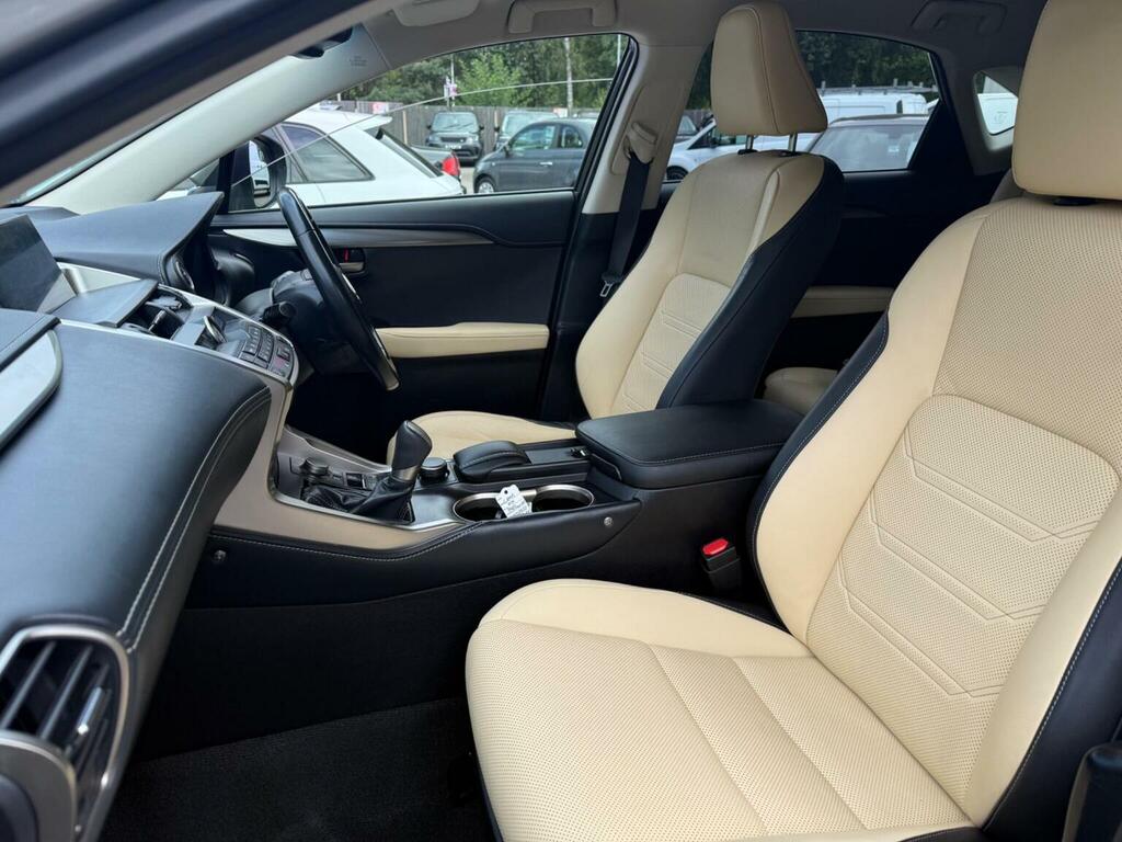 Lexus NX 300H 2.5 Premier Sunroof Cvt Silver #8