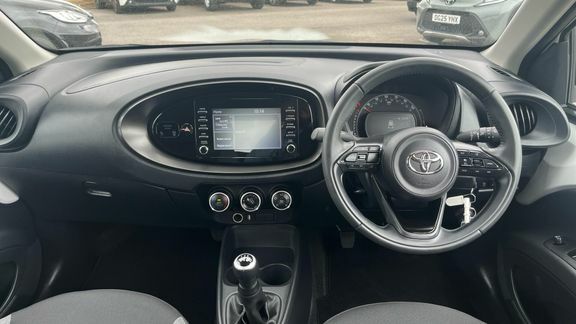 Toyota Aygo X Pure Manual DF23YMG White #6