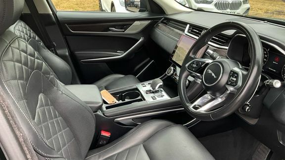 Jaguar F-Pace Jaguar Estate 2.0 D200 R-dynamic Hse Au Grey #12