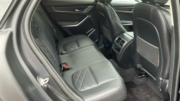 Jaguar F-Pace Jaguar Estate 2.0 D200 R-dynamic Hse Au Grey #8