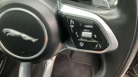 Jaguar F-Pace Jaguar Estate 2.0 D200 R-dynamic Hse Au Grey #30