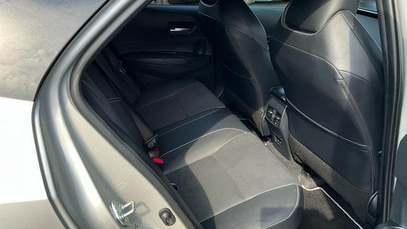 Toyota Corolla 1.8 Vvt-i Hybrid Gr Sport #8