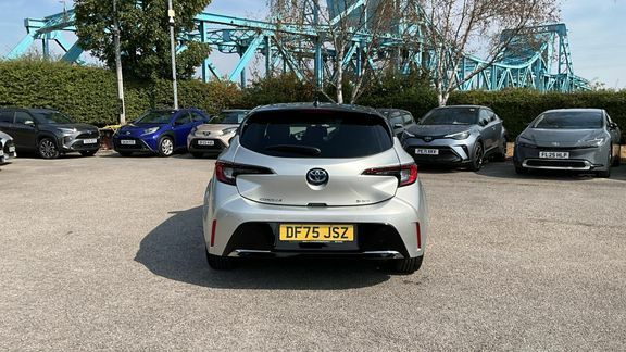 Toyota Corolla 1.8 Vvt-i Hybrid Gr Sport #26