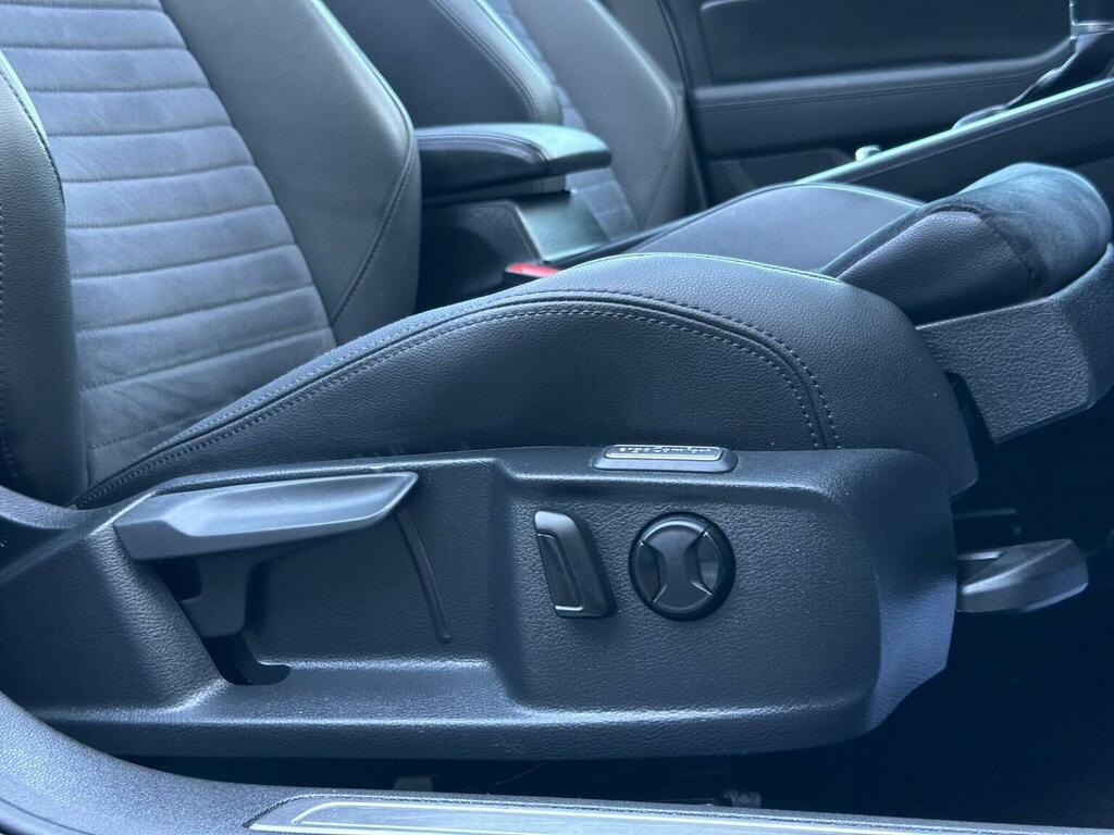 Volkswagen Passat Passat Se Business Tdi Blue #31