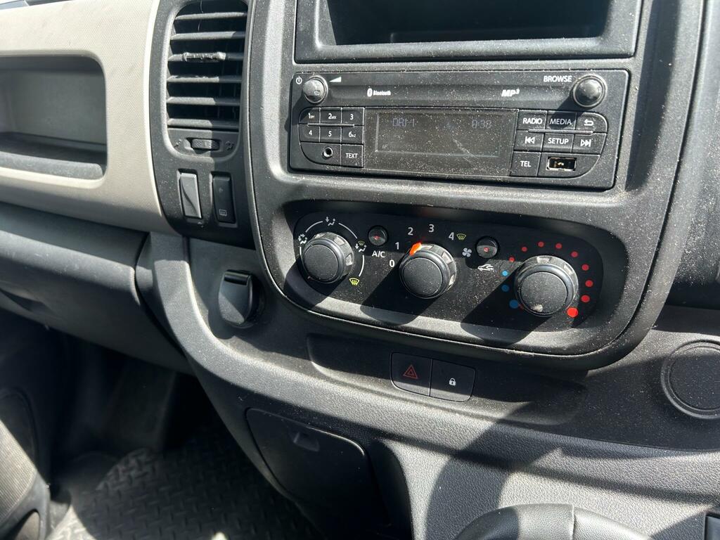 Renault Trafic 1.6 Sl27 Business Energy Dci 95 Bhp White #11