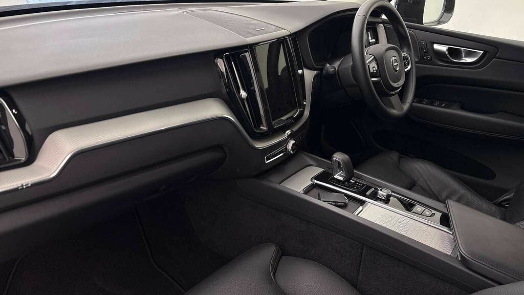 Volvo XC60 Plus, B5 Awd Mild Hybrid, Windows - Black #6