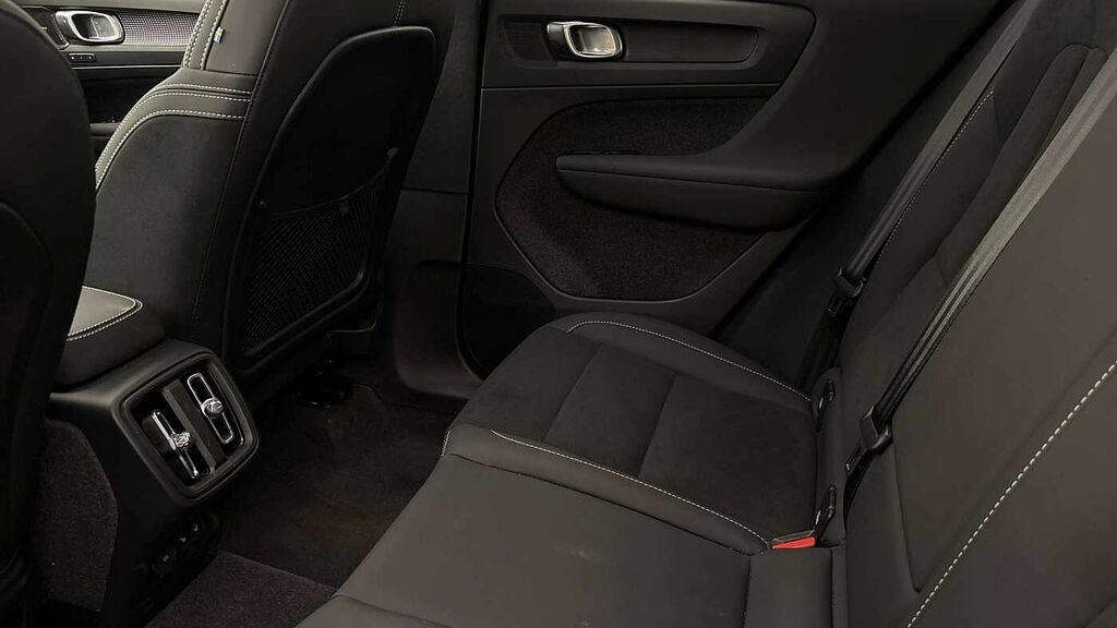 Volvo XC40 Ultimate, B4 Mild Hybrid, Pan Roof - Googl Blue #5