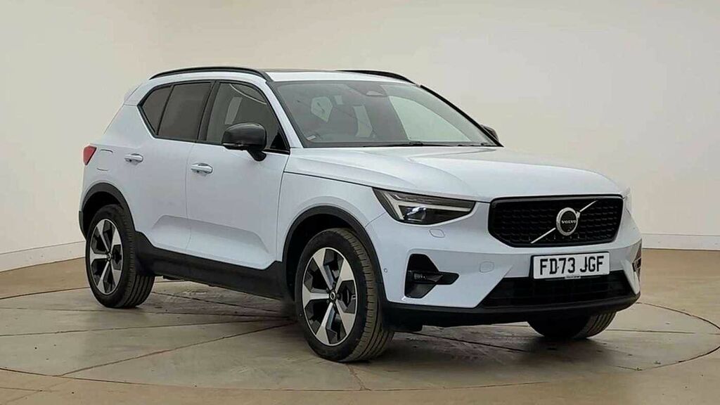 Volvo XC40 Ultimate, B4 Mild Hybrid, Pan Roof - Googl Blue