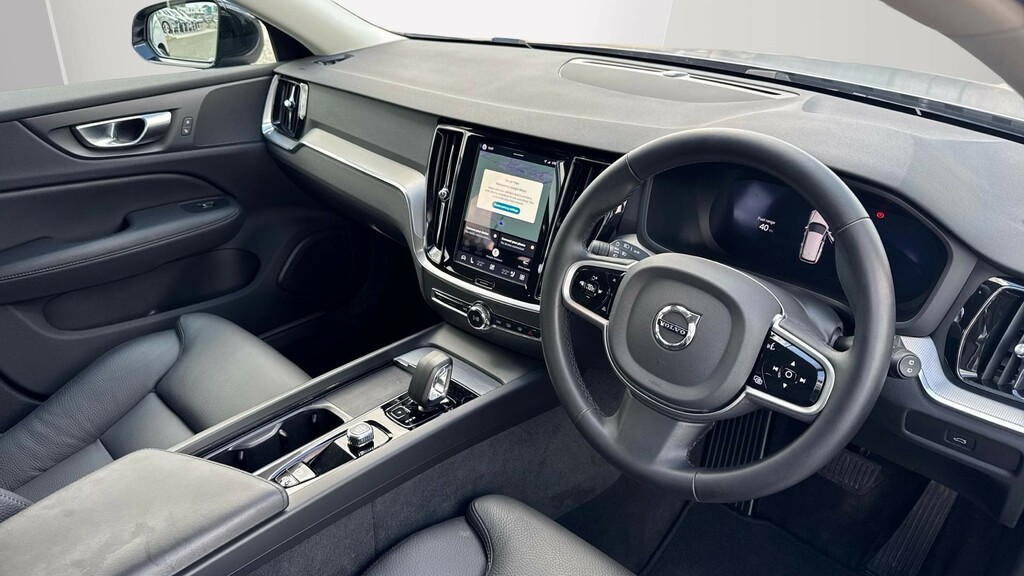 Volvo V60 2.0 B4p Plus Dark 7 Speed Silver #4