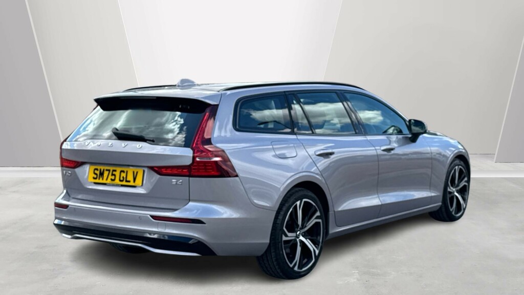 Volvo V60 2.0 B4p Plus Dark 7 Speed Silver #2