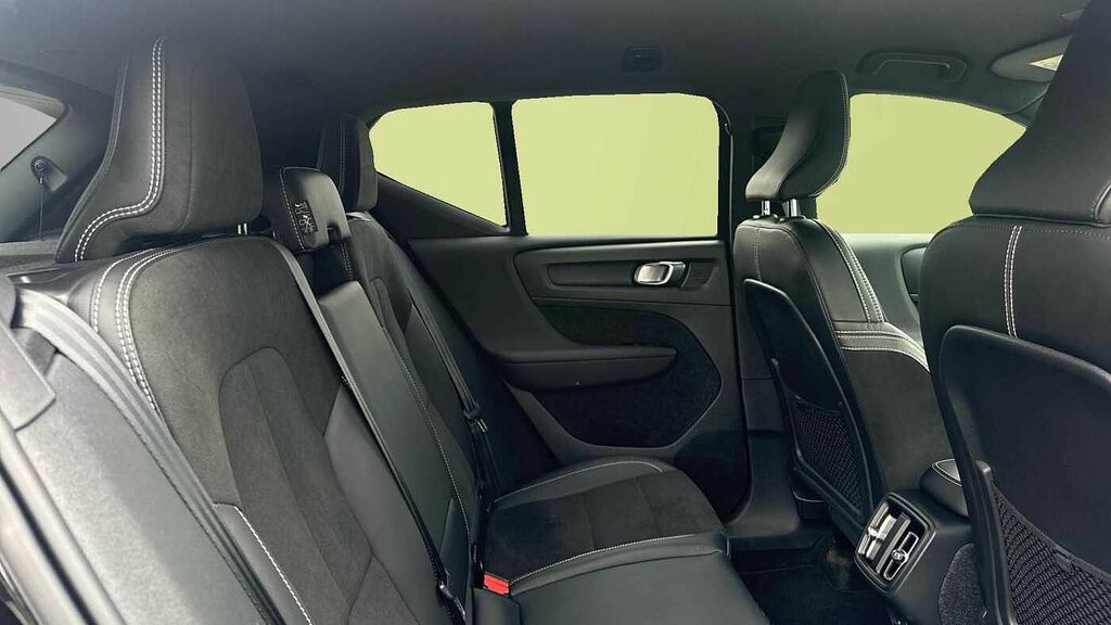 Volvo XC40 R-design Pro, T3 Black #6