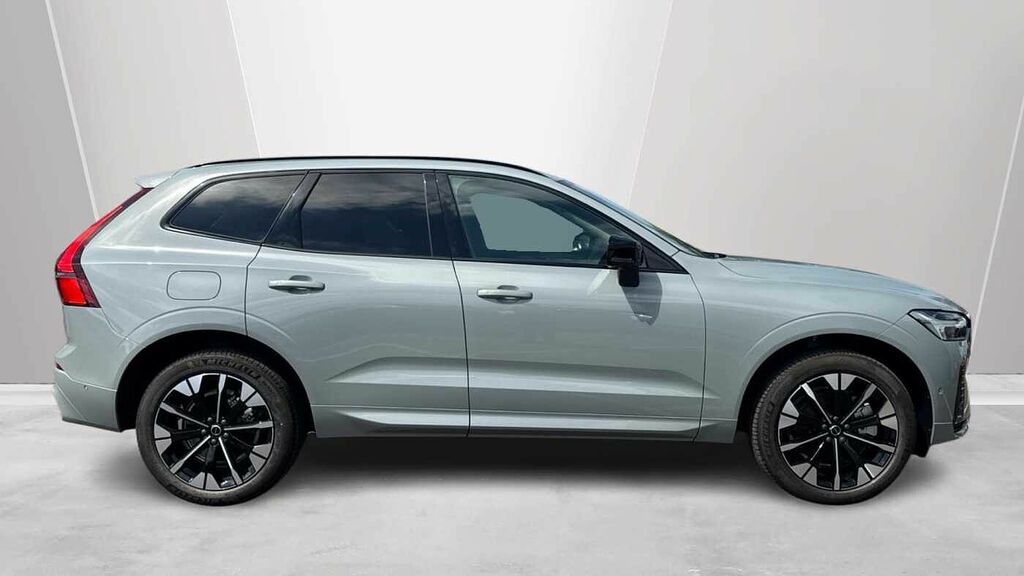Volvo XC60 Plus, T6 Awd Plug-in Hybrid Available For Septemb Grey #3