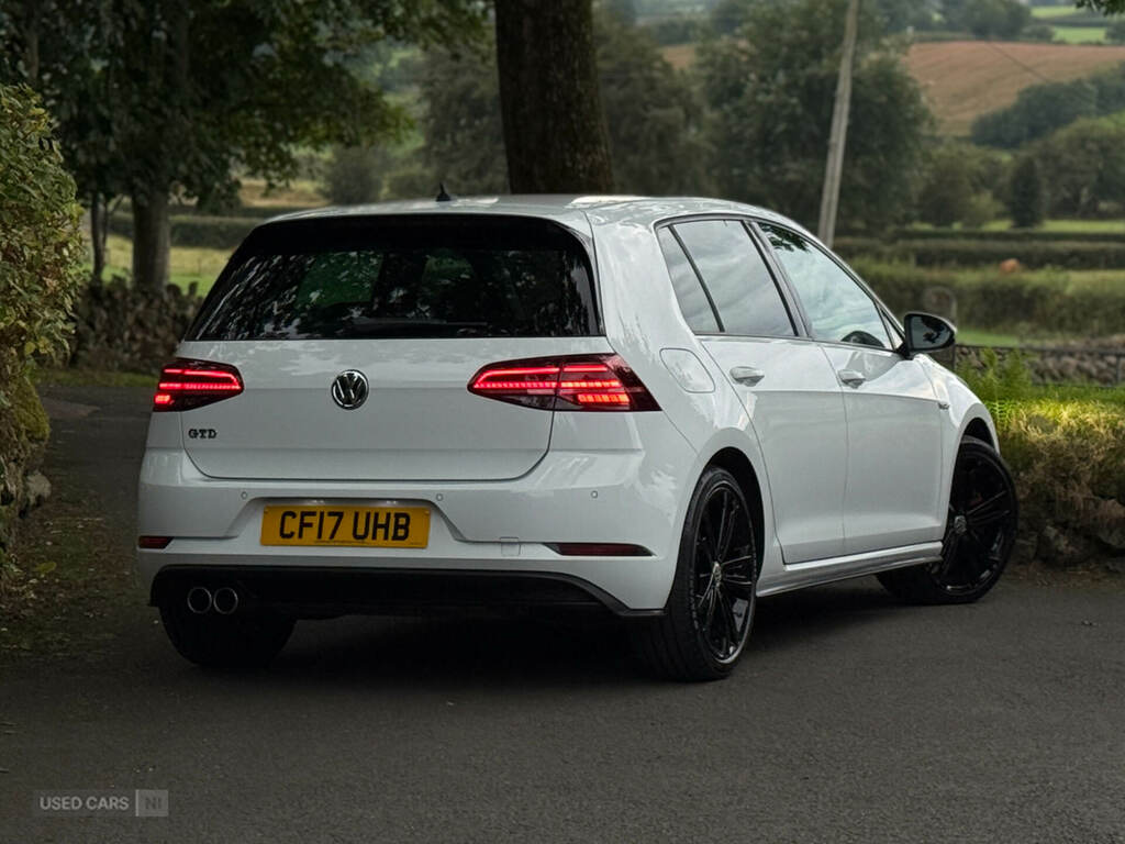 Volkswagen Golf 2.0 Tdi 184 Gtd White #2
