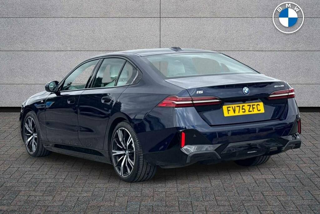 BMW i5 250Kw Edrive40 M Sport 84Kwh Blue #2