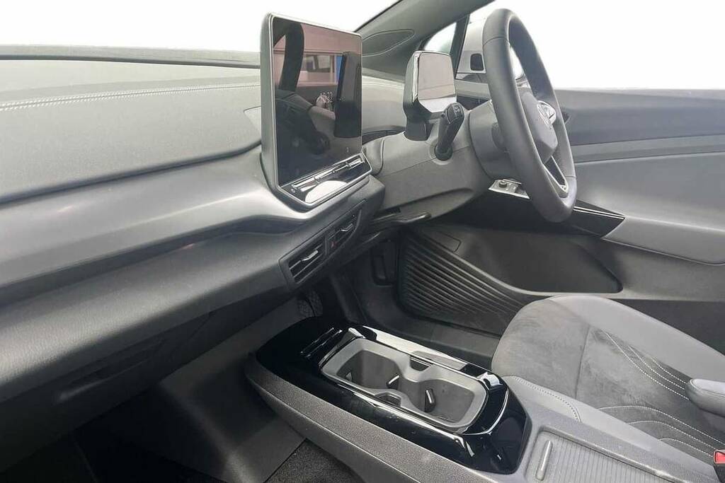 Volkswagen ID.5 125Kw Match Pure 52Kwh White #2