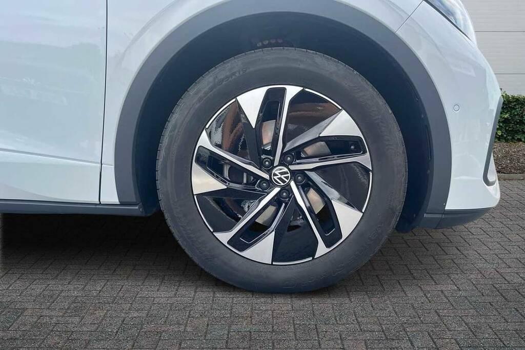 Volkswagen ID.5 125Kw Match Pure 52Kwh White #5
